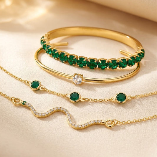 Grünes Edelsteine Armbandset aus Gold
