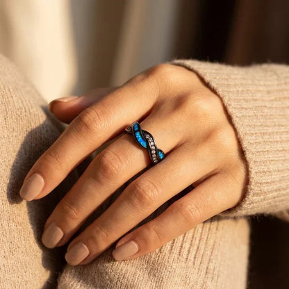 Verloofring in Silber mit gedrehter Fassung